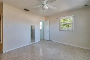 223 94th Ave NE, Saint Petersburg, FL 33702 - Photo 14