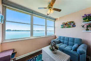 4750 Cove Cir, Saint Petersburg, FL 33708 - Photo 24