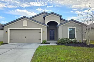 729 Chatham Walk Dr, Ruskin, FL 33570 - Photo 1