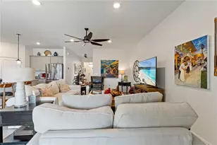 1094 Manzanar Pl, Wesley Chapel, FL 33543 - Photo 8