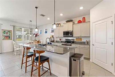 1094 Manzanar Place, Wesley Chapel, FL 33543 - Photo 2