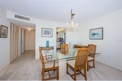4725 Cove Circle #808, Saint Petersburg, FL 33708 - Photo 14