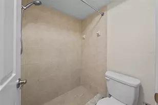 3800 34th Ave S, Saint Petersburg, FL 33711 - Photo 14