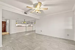 1836 N Crystal Lake Dr, Lakeland, FL 33801 - Photo 6