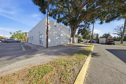 16415 N Florida Avenue, Lutz, FL 33549 - Photo 6