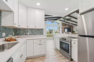9107 Bay St NE, Saint Petersburg, FL 33702 - Photo 12