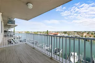 223 Island Way, Clearwater Beach, FL 33767 - Photo 28