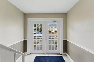 13832 Orange Sunset Dr, Tampa, FL 33618 - Photo 8