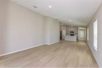 36888 Sagemoor Drive, Zephyrhills, FL 33541 - Photo 4