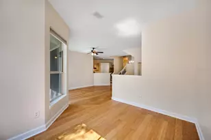 755 Mainsail Dr, Tampa, FL 33602 - Photo 20