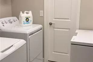 9909 Victory Gallop Loop, Ruskin, FL 33573 - Photo 16