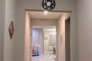 9909 Victory Gallop Loop, Ruskin, FL 33573 - Photo 14