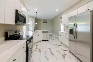 10436 Gulfstream Blvd, Englewood, FL 34224 - Photo 14