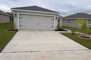 35478 Bellington Blvd, Zephyrhills, FL 33541 - Photo 2