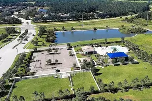 35478 Bellington Blvd, Zephyrhills, FL 33541 - Photo 22