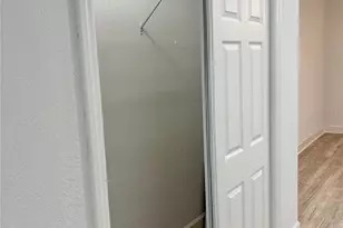 1301 Woodbine St, Clearwater, FL 33755 - Photo 10