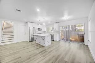 11728 Raintree Dr, Temple Terrace, FL 33617 - Photo 14