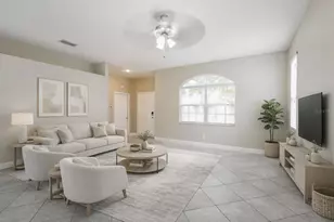 3213 Summer Cruise Dr, Valrico, FL 33594 - Photo 2