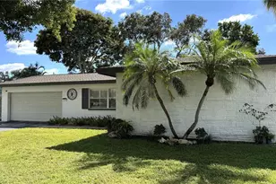 10380 Tangelo Rd, Seminole, FL 33772 - Photo 2