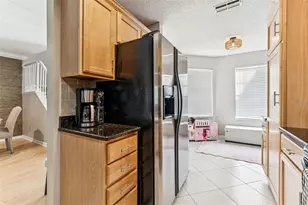 4162 Brentwood Park Cir, Tampa, FL 33624 - Photo 8