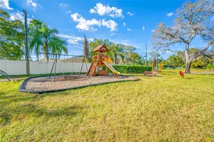 3295 Fox Chase Circle N, Palm Harbor, FL 34683 - Photo 46