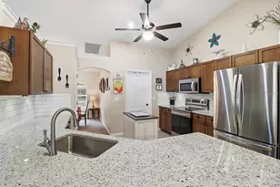 1021 W Champlain Ln, Citrus Springs, FL 34434 - Photo 18