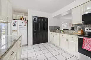 3416 E Mohawk Ave, Tampa, FL 33610 - Photo 10