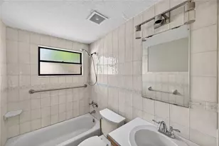 2304 E 111th Ave, Tampa, FL 33612 - Photo 20