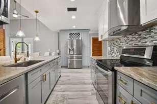 6745 Ralston Beach Cir, Tampa, FL 33614 - Photo 8