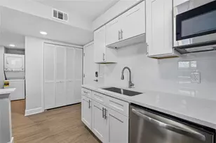 17035 Gulf Blvd, North Redington Beach, FL 33708 - Photo 10