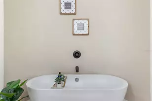 2721 Pebble Beach Dr, Navarre, FL 32566 - Photo 40