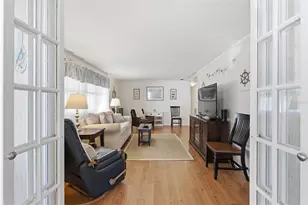 226 Royal Palm Cir, Largo, FL 33778 - Photo 22