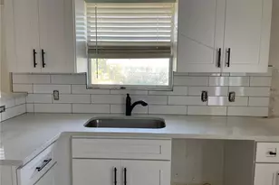 5200 3rd Ave S, Saint Petersburg, FL 33707 - Photo 12