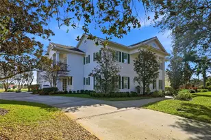 7917 Bayou Club Blvd, Seminole, FL 33777 - Photo 2