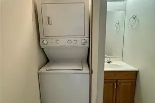 4506 S Oak Dr, Tampa, FL 33611 - Photo 14