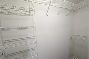 10441 Greendale Dr, Tampa, FL 33626 - Photo 8