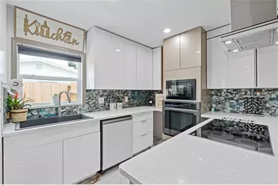 8878 56th Way N, Pinellas Park, FL 33782 - Photo 8
