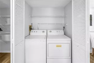 2681 Sabal Springs Cir, Clearwater, FL 33761 - Photo 24