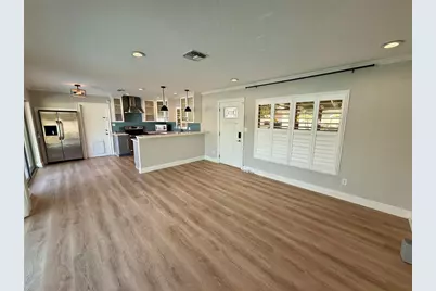 6957 18th Street N, Saint Petersburg, FL 33702 - Photo 6