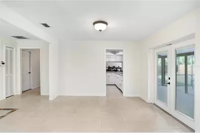 813 Exmoor Street, Sarasota, FL 34243 - Photo 12