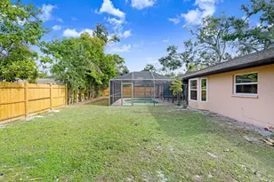 813 Exmoor St, Sarasota, FL 34243 - Photo 38