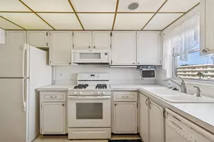 5623 80th St N, Saint Petersburg, FL 33709 - Photo 6