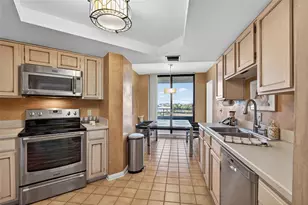 5950 Pelican Bay Plaza S, Gulfport, FL 33707 - Photo 20