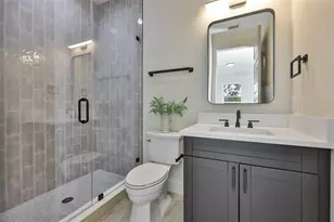 5610 S Sheridan Rd, Tampa, FL 33611 - Photo 36