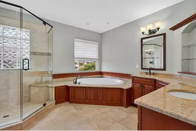 1073 79th Street S, Saint Petersburg, FL 33707 - Photo 44