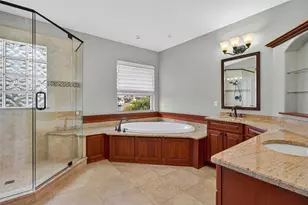 1073 79th St S, Saint Petersburg, FL 33707 - Photo 44