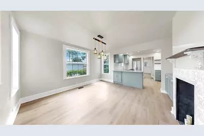 1005 45th Street W, Bradenton, FL 34209 - Photo 6