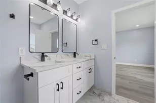 1083 S Pointe Alexis Dr, Tarpon Springs, FL 34689 - Photo 24