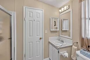 240 Hibisco Dr, North Port, FL 34287 - Photo 32