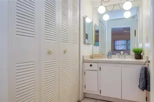 13811 Mission Oaks Blvd, Seminole, FL 33776 - Photo 12